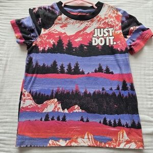 Nike Kids' Red and Purple Graphic Tee 6